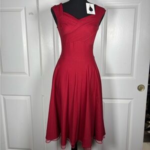Chic Scarlet Midi Dress